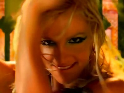 A'ya gitmek türk şişman kadın pornosu